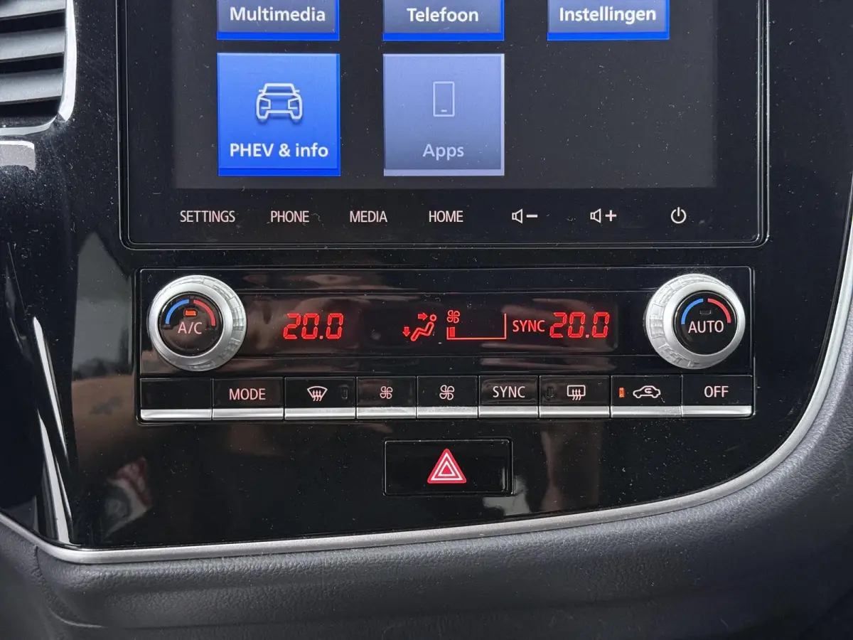 2.4 PHEV Pure | Parkeercamera | Apple Carplay/Android Auto | Stoelverw. |