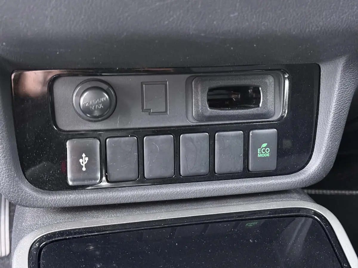 2.4 PHEV Pure | Parkeercamera | Apple Carplay/Android Auto | Stoelverw. |