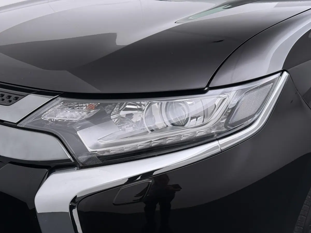 2.4 PHEV Pure | Parkeercamera | Apple Carplay/Android Auto | Stoelverw. |
