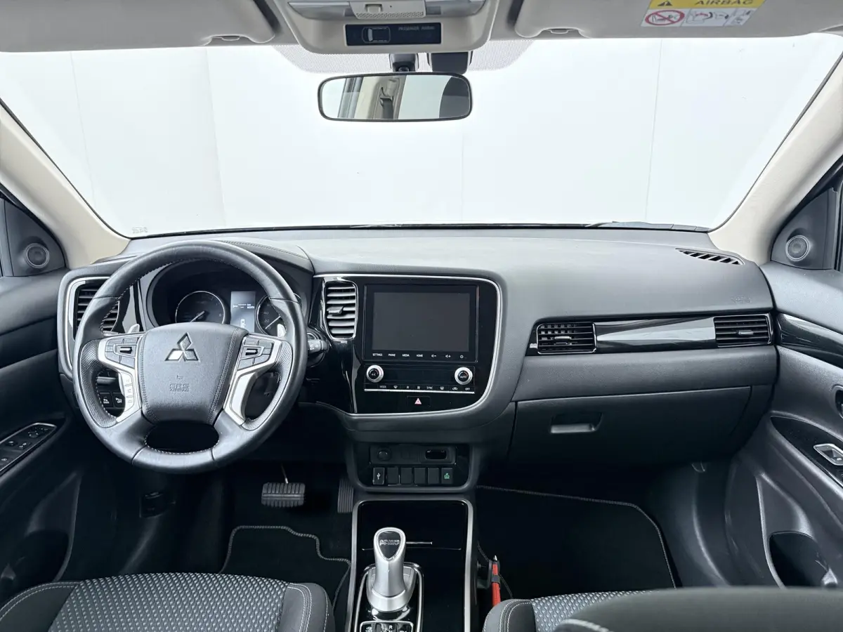 2.4 PHEV Pure | Parkeercamera | Apple Carplay/Android Auto | Stoelverw. |