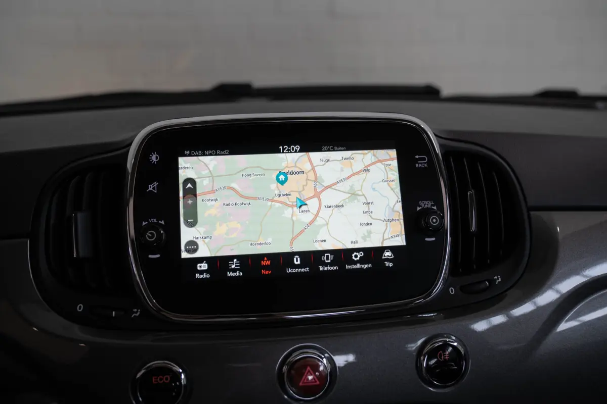 0.9 TwinAir Turbo Lounge | Schuif-Kanteldak | Navigatie | Bluetooth | Lichtmetalen velgen | Bluetooth | Airco |