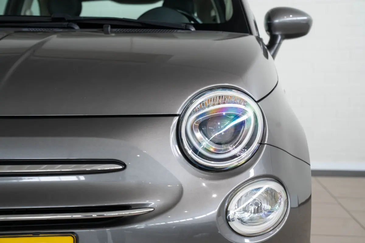 0.9 TwinAir Turbo Lounge | Schuif-Kanteldak | Navigatie | Bluetooth | Lichtmetalen velgen | Bluetooth | Airco |