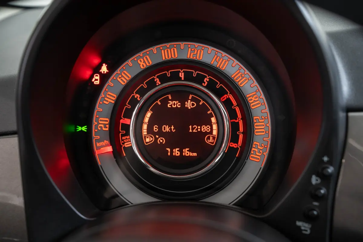 0.9 TwinAir Turbo Lounge | Schuif-Kanteldak | Navigatie | Bluetooth | Lichtmetalen velgen | Bluetooth | Airco |