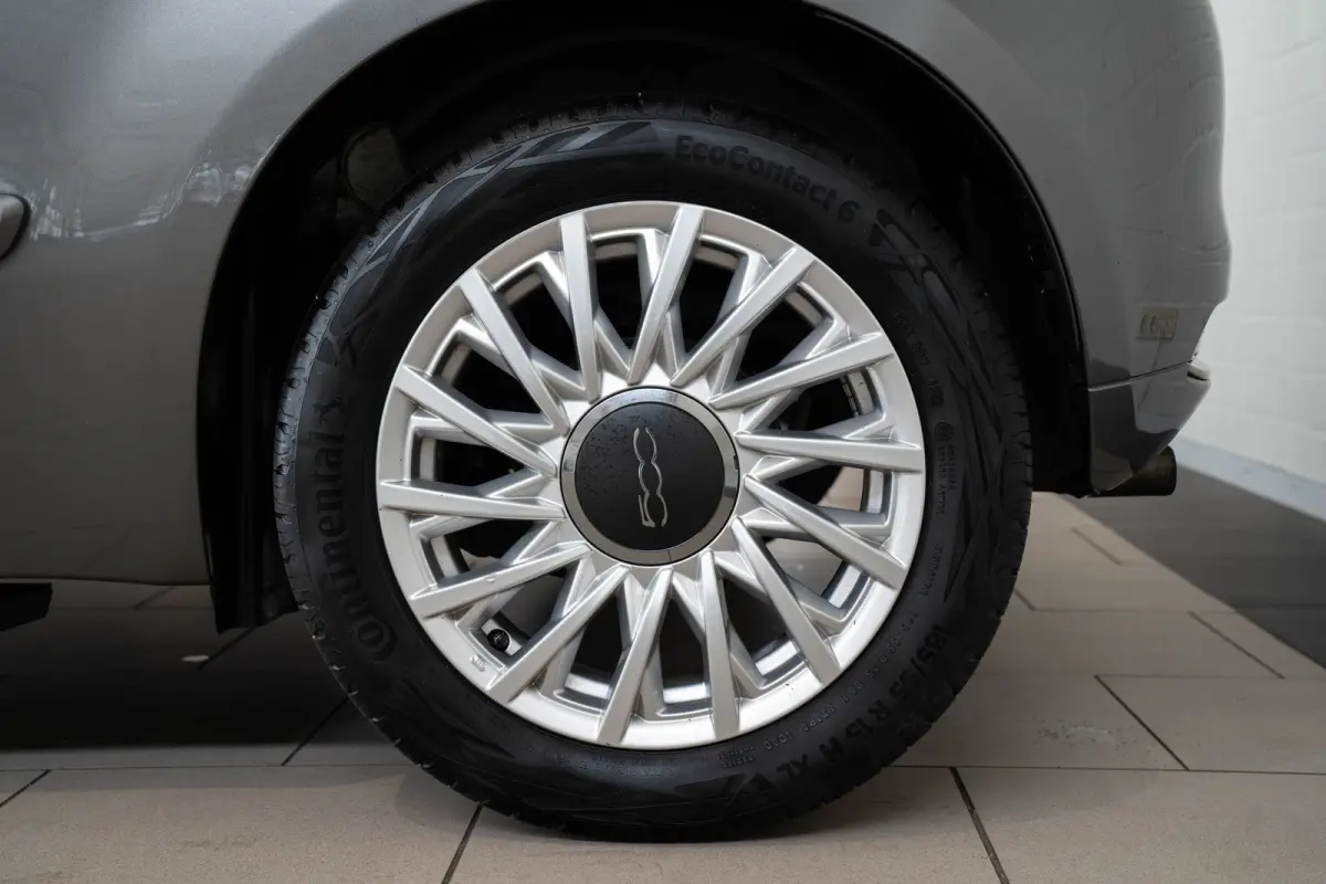 0.9 TwinAir Turbo Lounge | Schuif-Kanteldak | Navigatie | Bluetooth | Lichtmetalen velgen | Bluetooth | Airco |