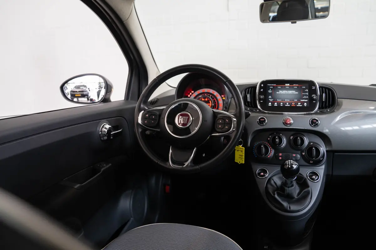 0.9 TwinAir Turbo Lounge | Schuif-Kanteldak | Navigatie | Bluetooth | Lichtmetalen velgen | Bluetooth | Airco |