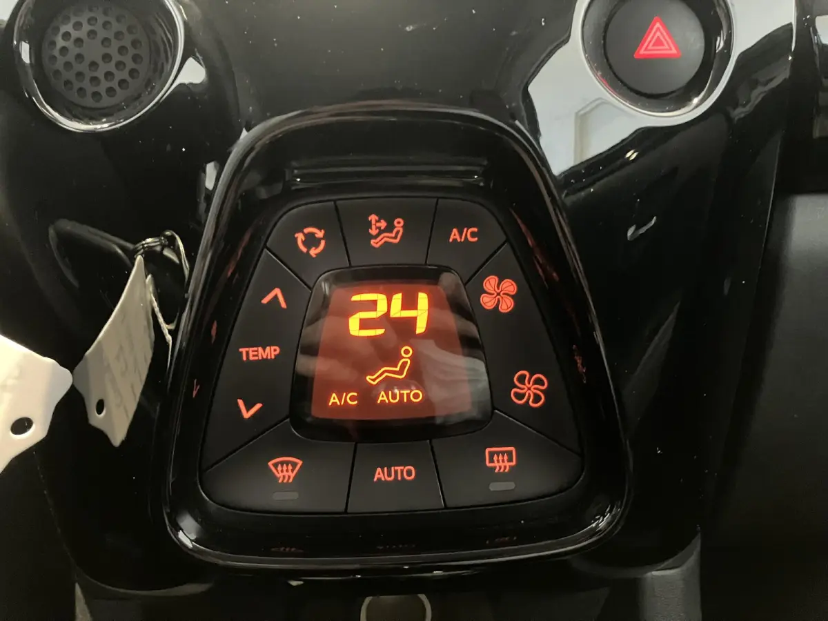 1.0 VTi Airscape Shine l Navi l Apple carplay & Android auto l Camera l Pano l