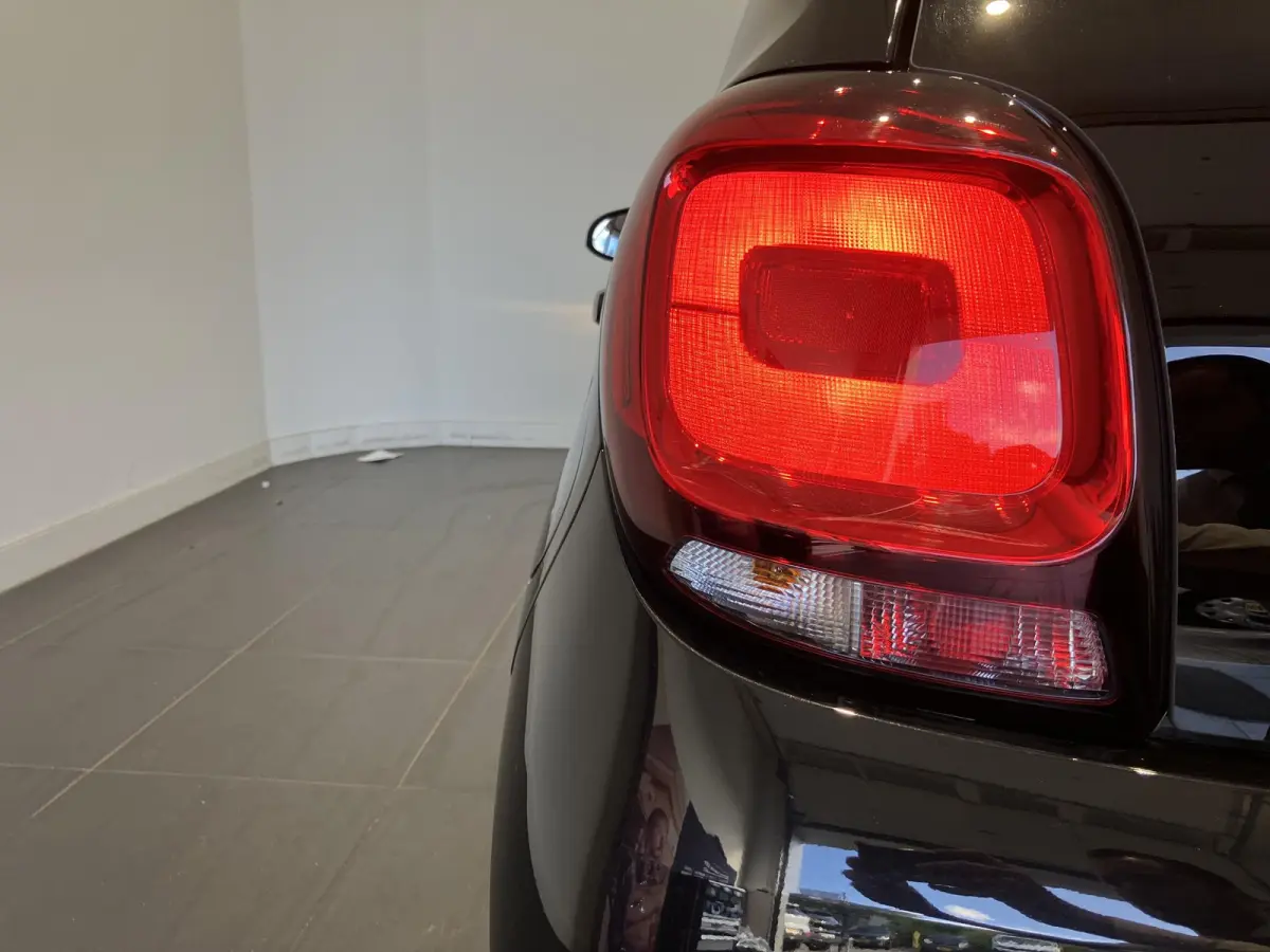 1.0 VTi Airscape Shine l Navi l Apple carplay & Android auto l Camera l Pano l