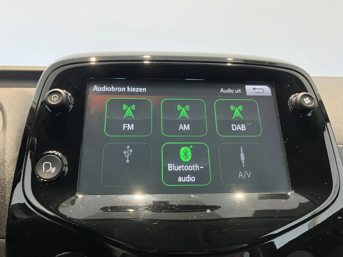 1.0 VTi Airscape Shine l Navi l Apple carplay & Android auto l Camera l Pano l