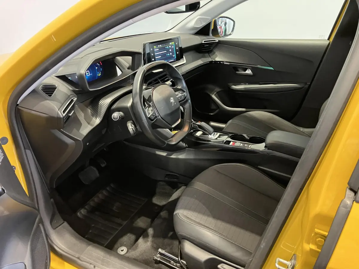 EV Allure 50 kWh l Camera l Apple carplay & Android auto l Keyless l SOH 94.3%