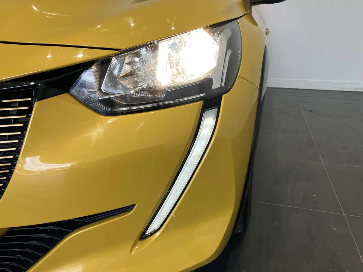 EV Allure 50 kWh l Camera l Apple carplay & Android auto l Keyless l SOH 94.3%