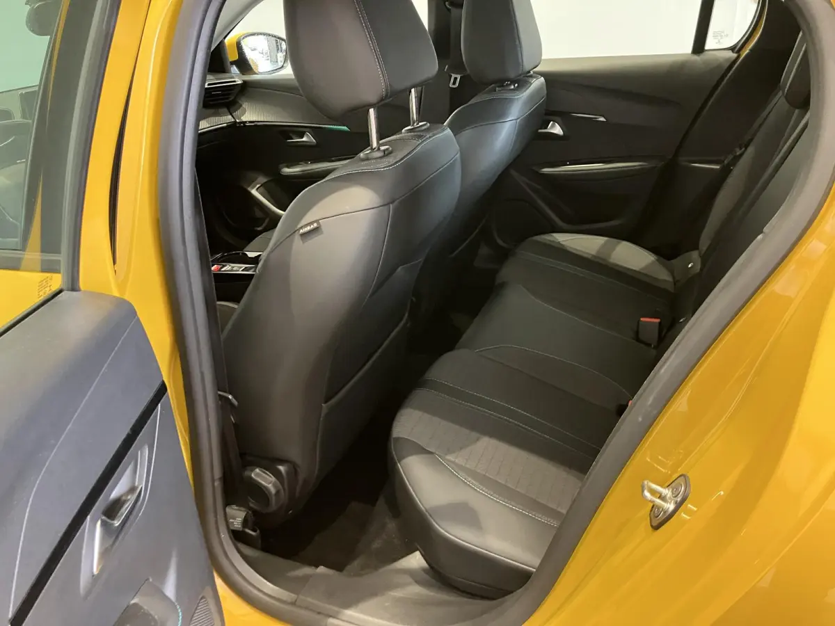 EV Allure 50 kWh l Camera l Apple carplay & Android auto l Keyless l SOH 94.3%