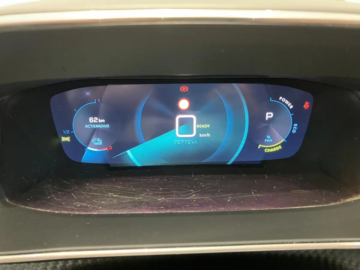 EV Allure 50 kWh l Camera l Apple carplay & Android auto l Keyless l SOH 94.3%