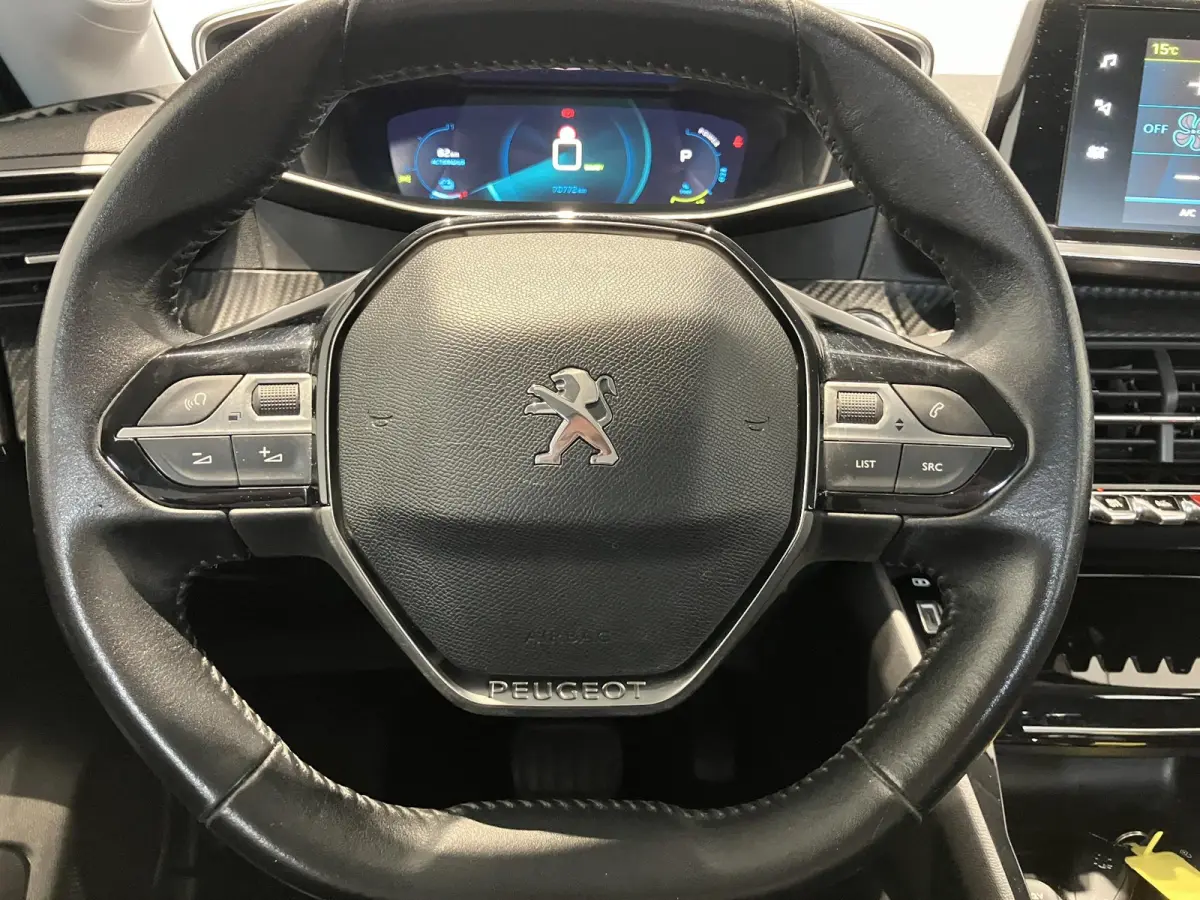 EV Allure 50 kWh l Camera l Apple carplay & Android auto l Keyless l SOH 94.3%