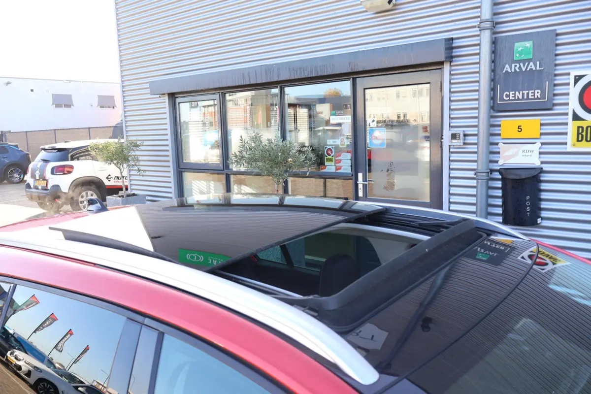 Estate 1.6 PHEV 160 R.S. Line 1e Eigenaar | Dealer Onderh | Pano | Sfeer | HUD | BTW | NL-Auto | Camera | 2 Kabels | Carplay | Navi | Led | DAB | Keyless | PDC