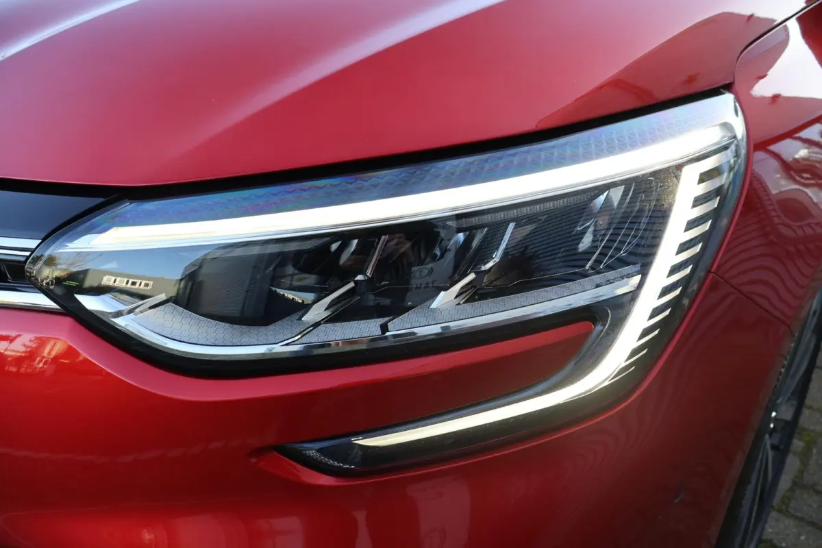 Estate 1.6 PHEV 160 R.S. Line 1e Eigenaar | Dealer Onderh | Pano | Sfeer | HUD | BTW | NL-Auto | Camera | 2 Kabels | Carplay | Navi | Led | DAB | Keyless | PDC
