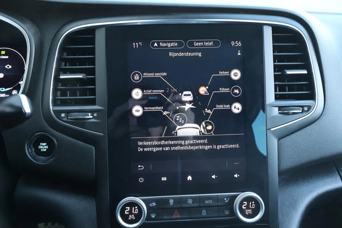 Estate 1.6 PHEV 160 R.S. Line 1e Eigenaar | Dealer Onderh | Pano | Sfeer | HUD | BTW | NL-Auto | Camera | 2 Kabels | Carplay | Navi | Led | DAB | Keyless | PDC