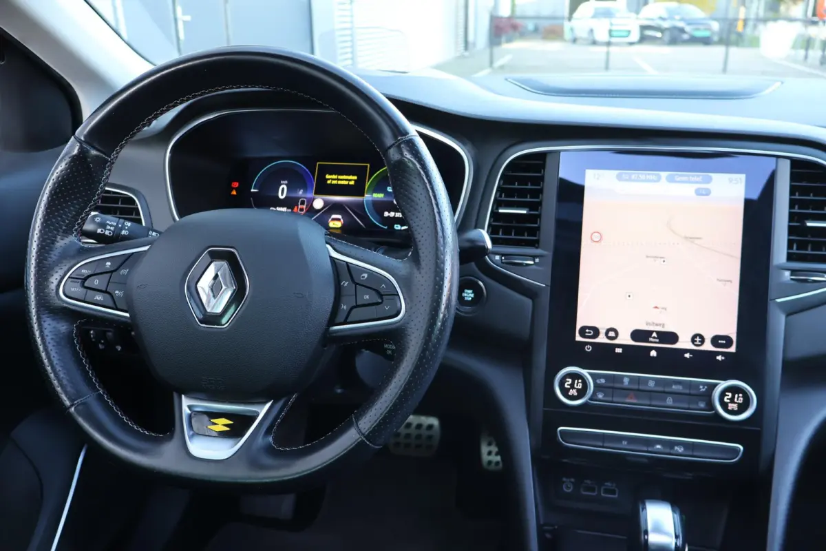 Estate 1.6 PHEV 160 R.S. Line 1e Eigenaar | Dealer Onderh | Pano | Sfeer | HUD | BTW | NL-Auto | Camera | 2 Kabels | Carplay | Navi | Led | DAB | Keyless | PDC