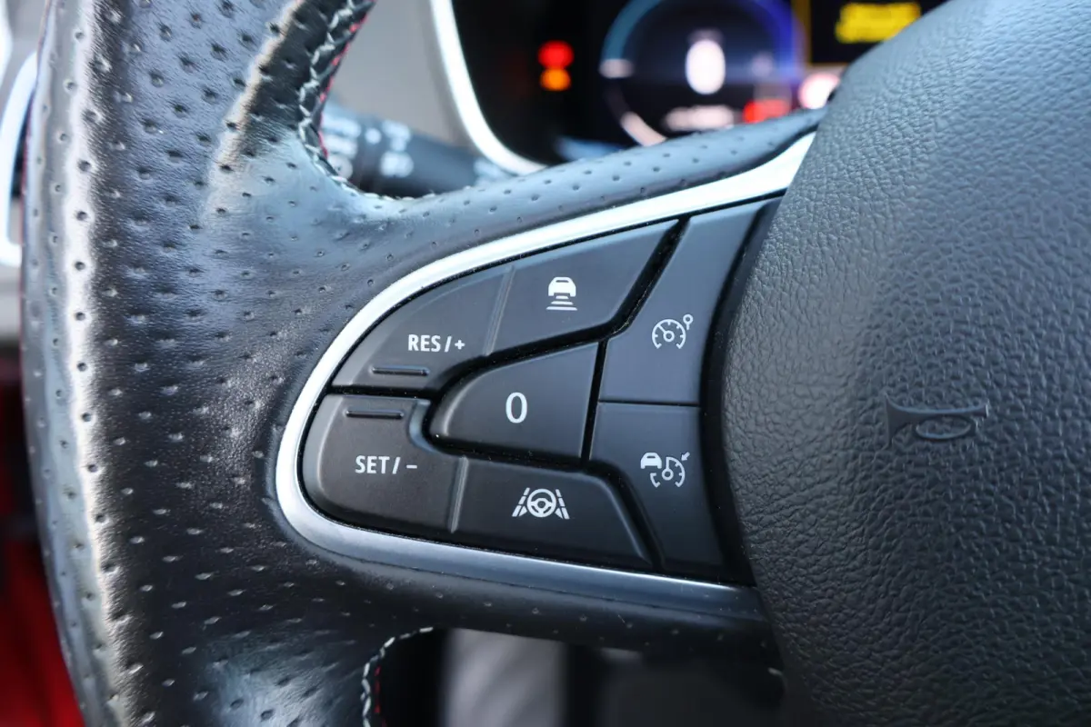 Estate 1.6 PHEV 160 R.S. Line 1e Eigenaar | Dealer Onderh | Pano | Sfeer | HUD | BTW | NL-Auto | Camera | 2 Kabels | Carplay | Navi | Led | DAB | Keyless | PDC