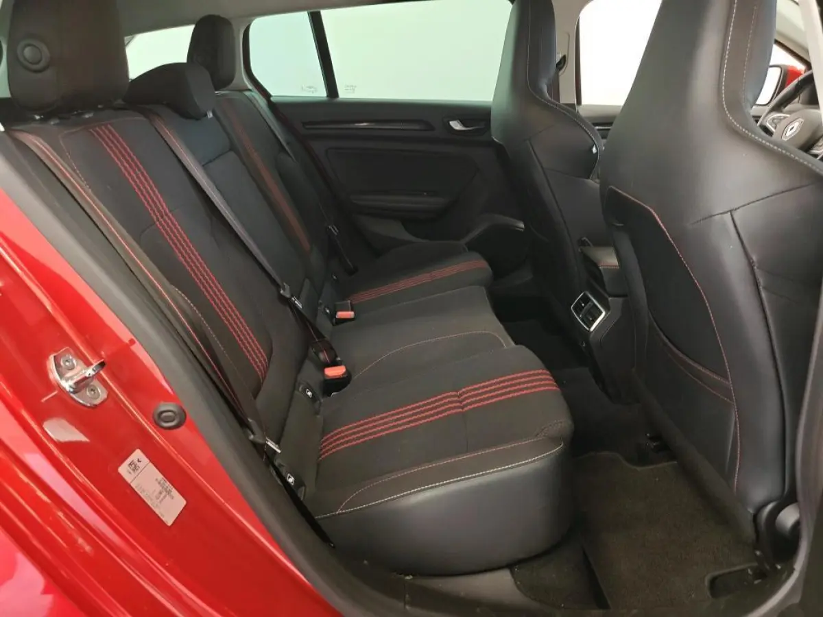 Estate 1.6 PHEV 160 R.S. Line 1e Eigenaar | Volledig Onderh | Pano | BTW | NL-Auto | Camera | 2 Kabels | Sfeer | Navi | Led | DAB | PDC
