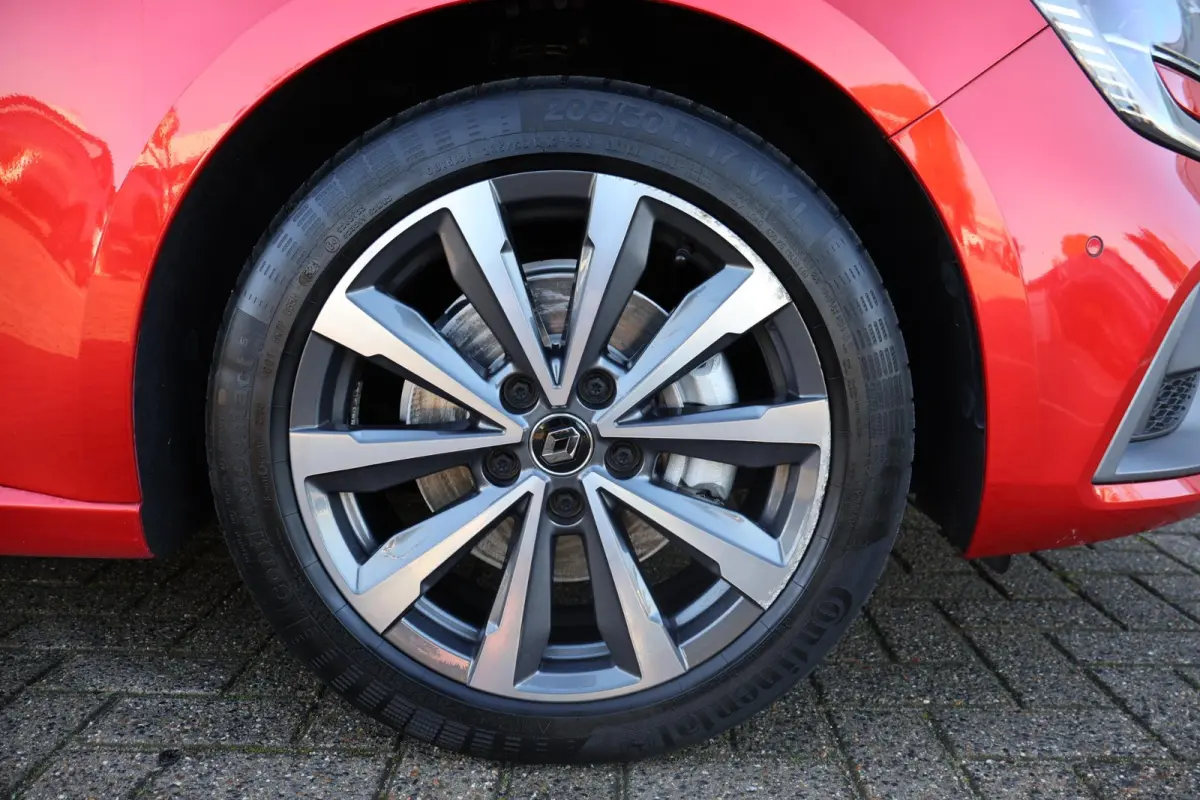 Estate 1.6 PHEV 160 R.S. Line 1e Eigenaar | Dealer Onderh | Pano | Sfeer | HUD | BTW | NL-Auto | Camera | 2 Kabels | Carplay | Navi | Led | DAB | Keyless | PDC