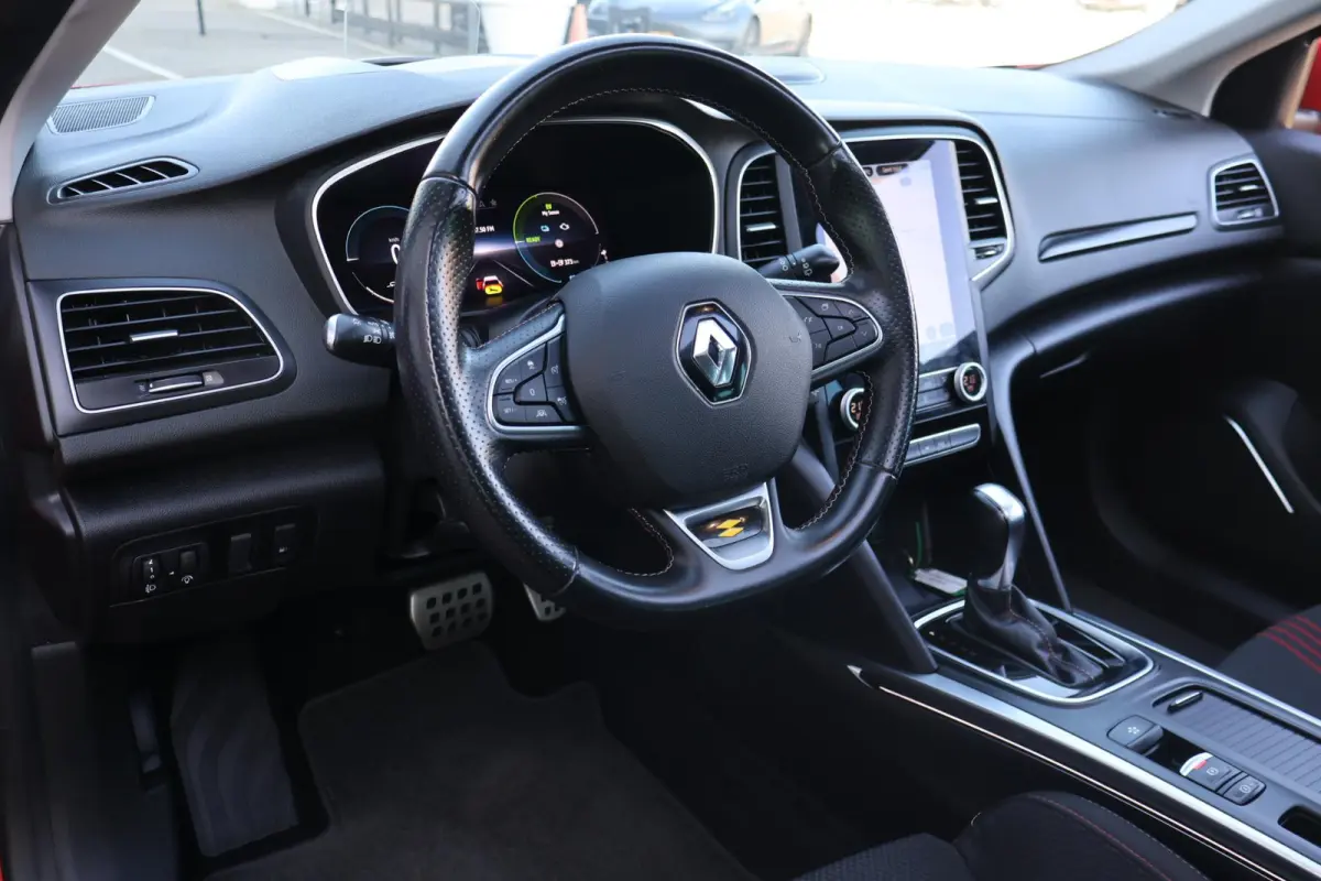 Estate 1.6 PHEV 160 R.S. Line 1e Eigenaar | Dealer Onderh | Pano | Sfeer | HUD | BTW | NL-Auto | Camera | 2 Kabels | Carplay | Navi | Led | DAB | Keyless | PDC