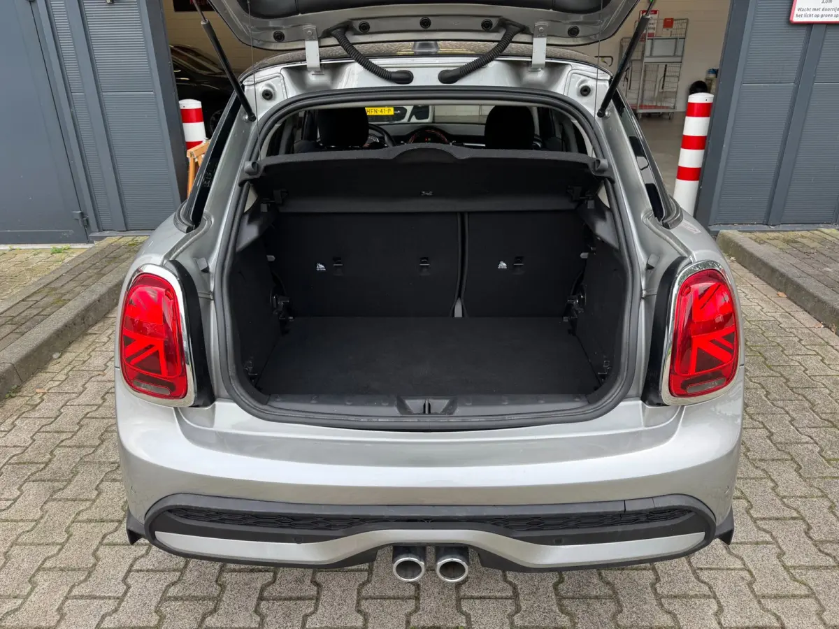 2.0 Cooper S Classic / LAGE KM-STAND ! / CAMERA / KEYLESS / CARPLAY / CLIMATE / SFEER / STOEL+STUUR VERW. / DAB+ !