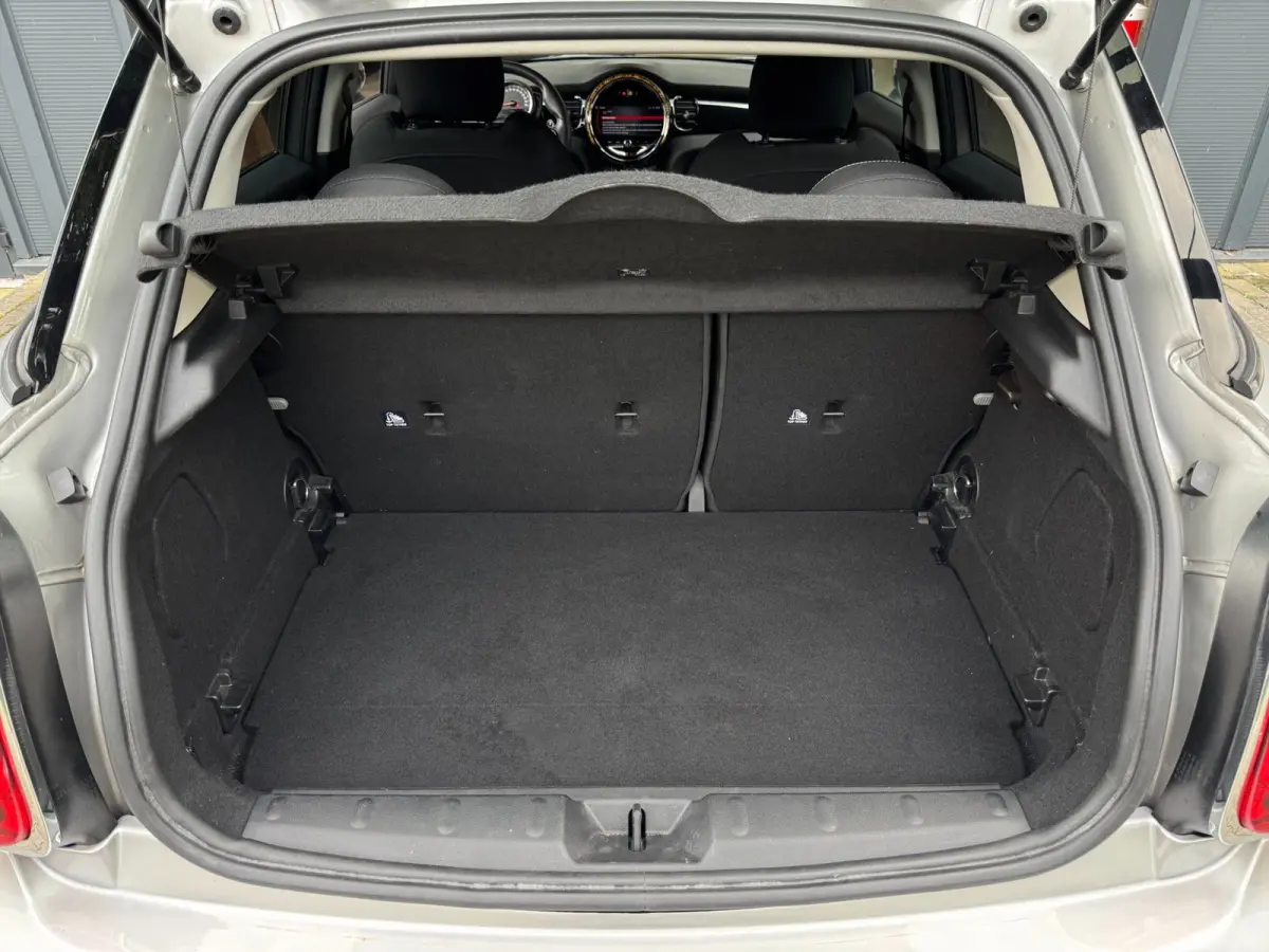 2.0 Cooper S Classic / LAGE KM-STAND ! / CAMERA / KEYLESS / CARPLAY / CLIMATE / SFEER / STOEL+STUUR VERW. / DAB+ !
