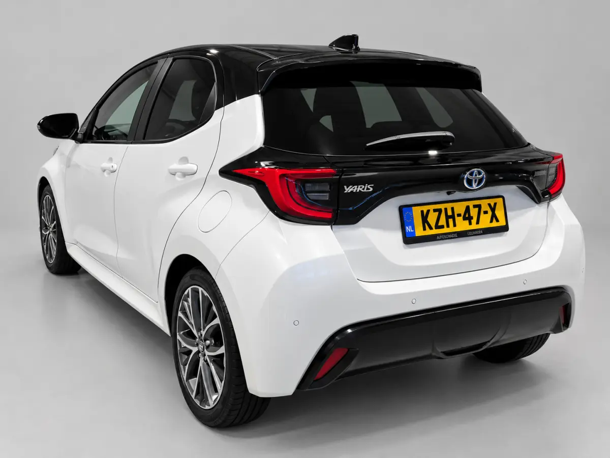 1.5 Hybrid Executive Bi-Tone - Navigatie - Camera - Cruise - Stoelverwarming - Rijklaar