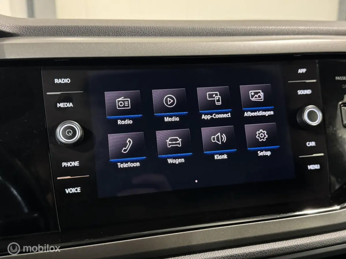 1.0 TSI Comfortline [ NAP Carplay cruise LED ]