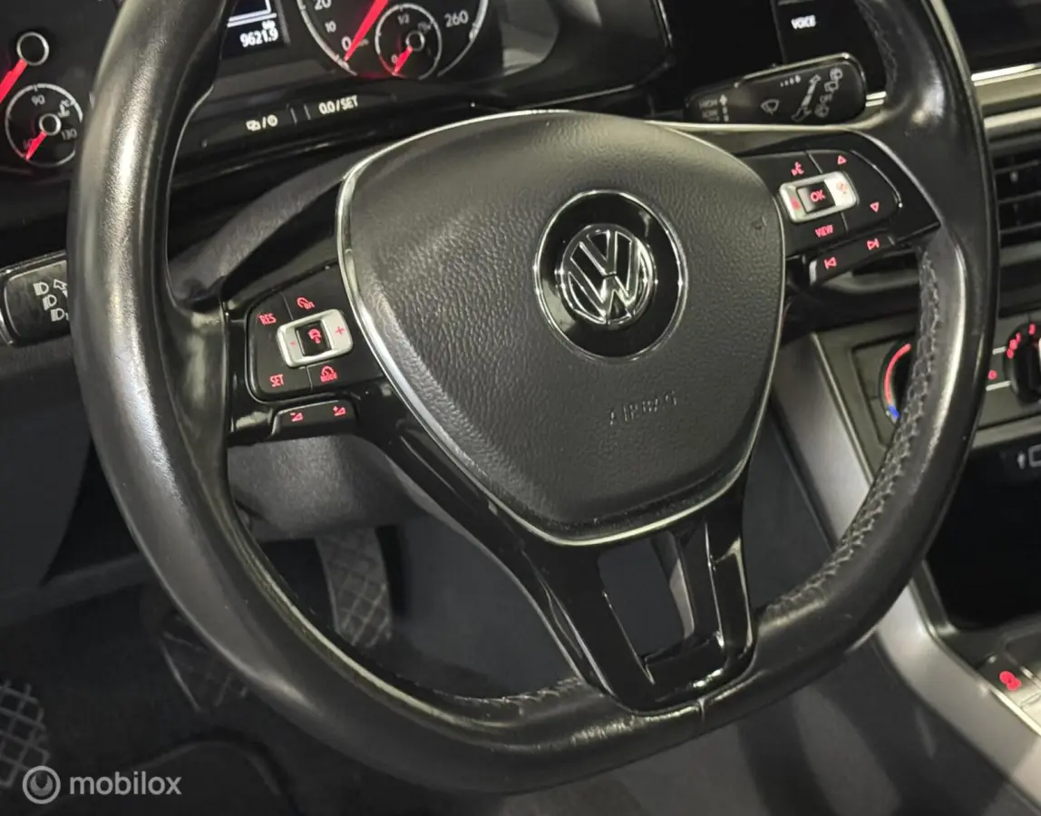 1.0 TSI Comfortline [ NAP Carplay cruise LED ]