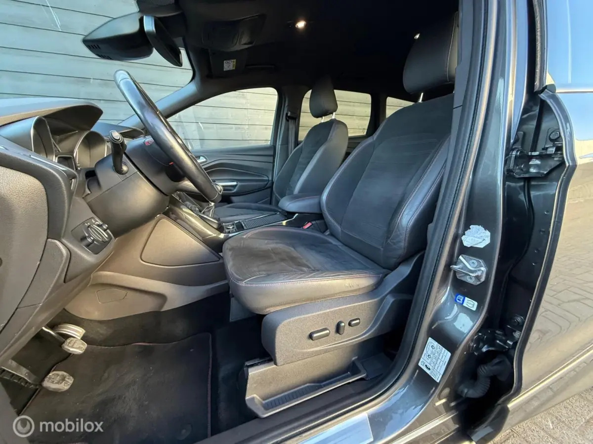 1.5 EcoBoost ST Line Trekhaak/Xenon/Winterpack/Clima