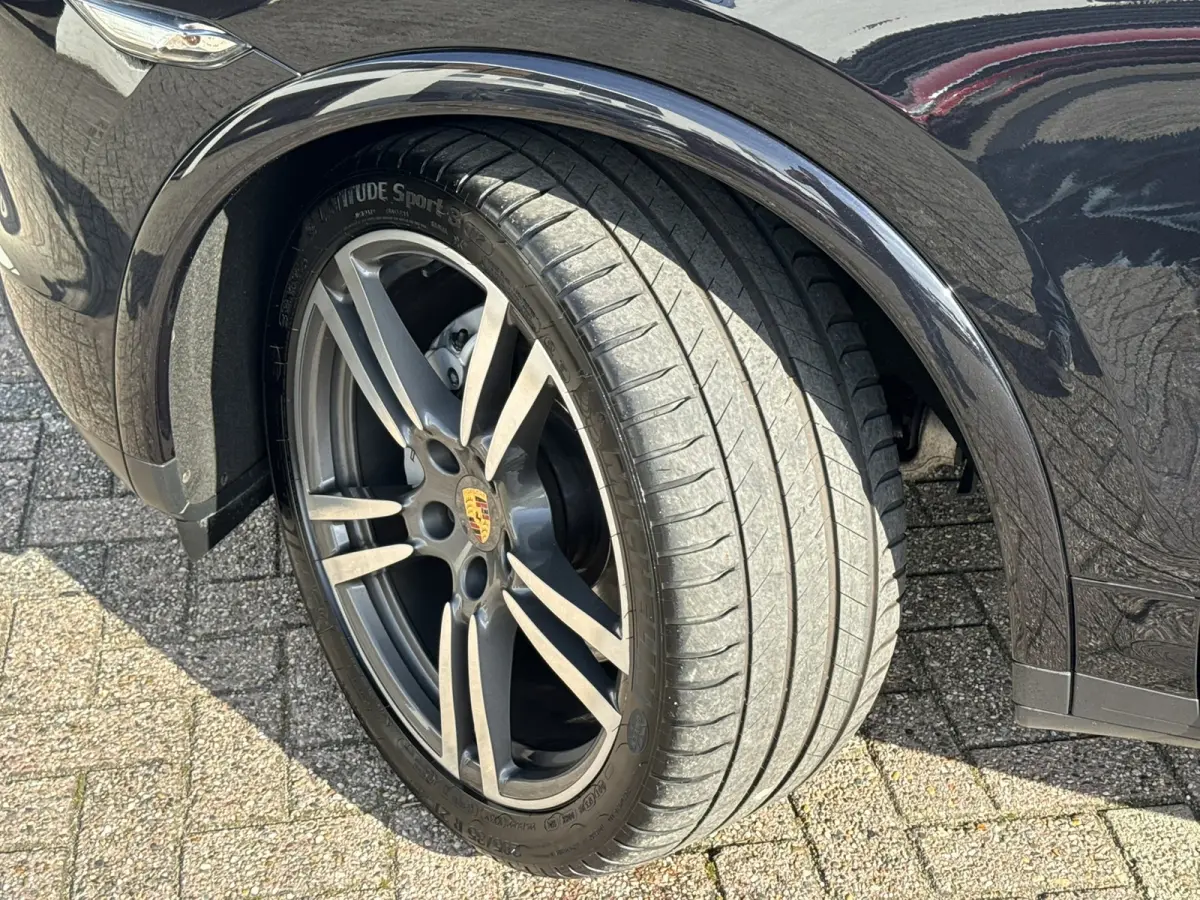 4.8 S Luchtvering Trekhaak Panorama Camera 21 inch Verwarmde voorruit Bose