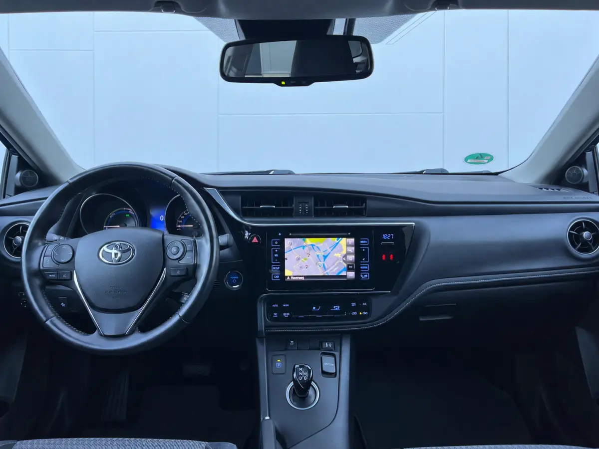 1.8 Hybrid Dynamic Clima | full map navi | lm velgen | sensoren | camera | cruise control | NAP