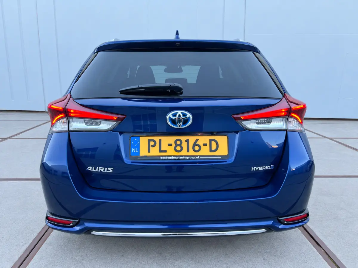 1.8 Hybrid Dynamic Clima | full map navi | lm velgen | sensoren | camera | cruise control | NAP