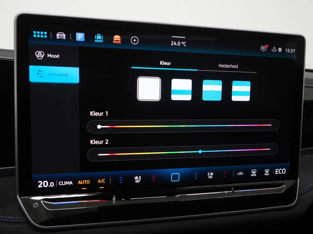 1.5 eHybrid R-Line Black | 5 Jaar Garantie | Leder | Panoramadak | Stoelventilatie | Trekhaak | Harman/Kardon | Massage | 360