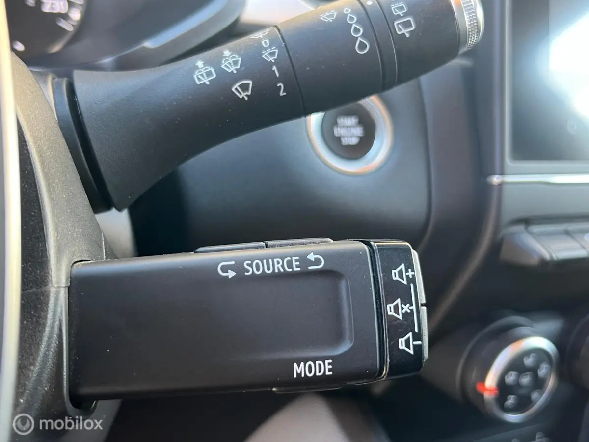 1.0| Airco| Cruise| Trekhaak| Carplay | 1EIG