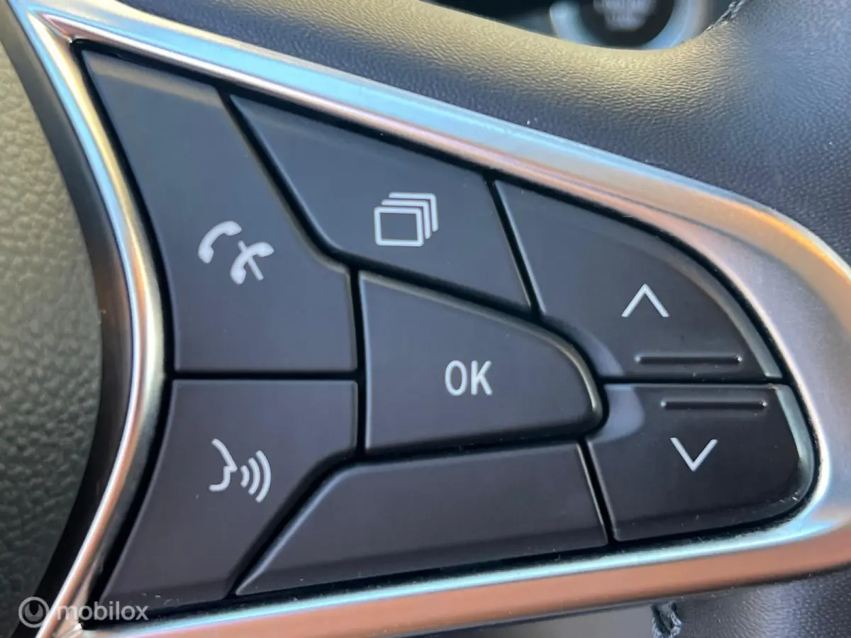 1.0| Airco| Cruise| Trekhaak| Carplay | 1EIG