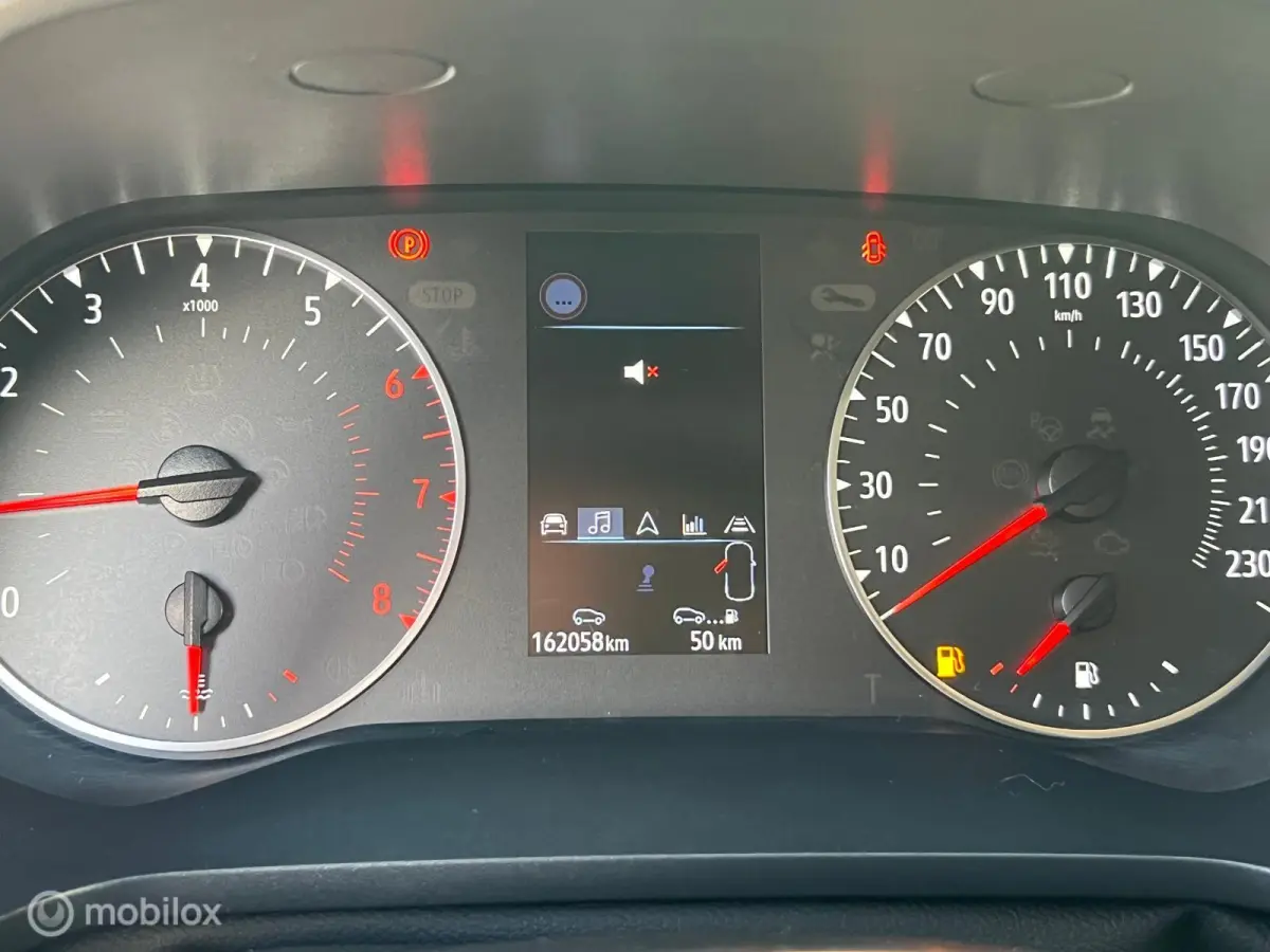 1.0| Airco| Cruise| Trekhaak| Carplay | 1EIG