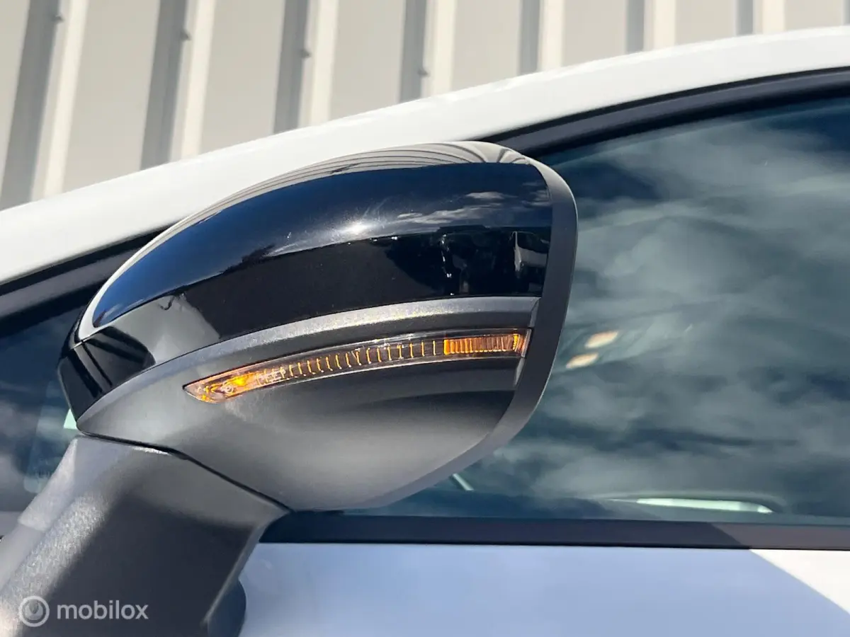 1.0| Airco| Cruise| Trekhaak| Carplay | 1EIG