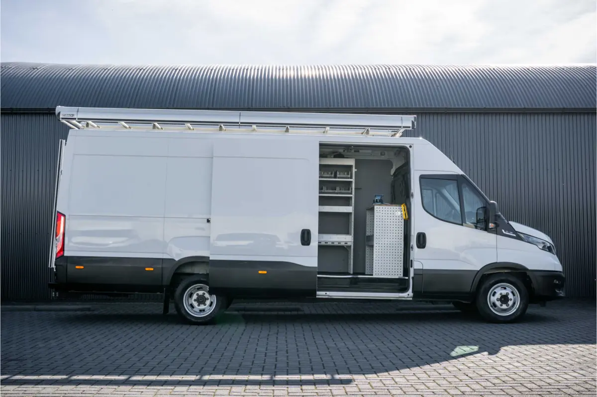 3.0L 40C18 | N1 | L4H2 | Cruise | Volledig Ingericht | Airco | Trekhaak | Imperiaal