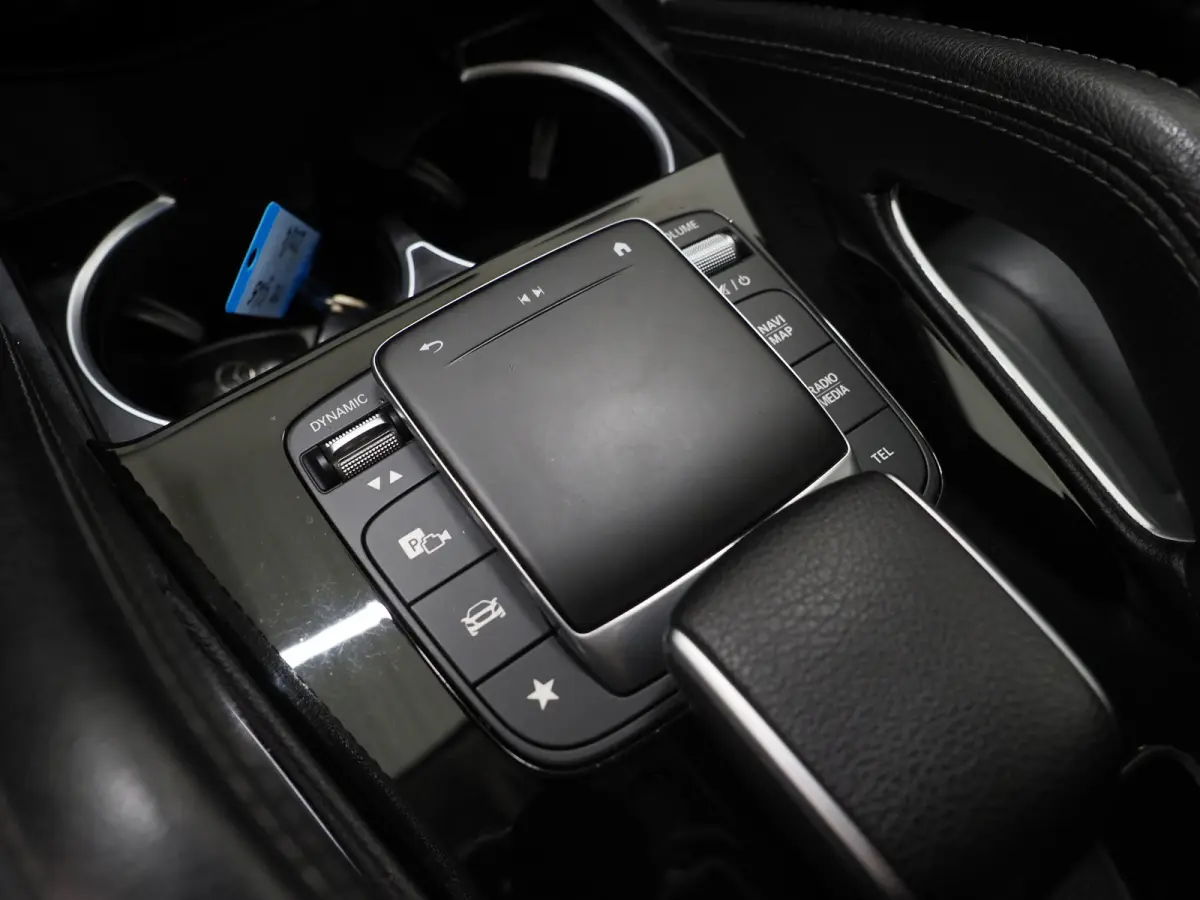350 e 4MATIC | Leder | Sfeerlicht | Camera | Stoelverwarming | Dodehoek | Cruise | LED