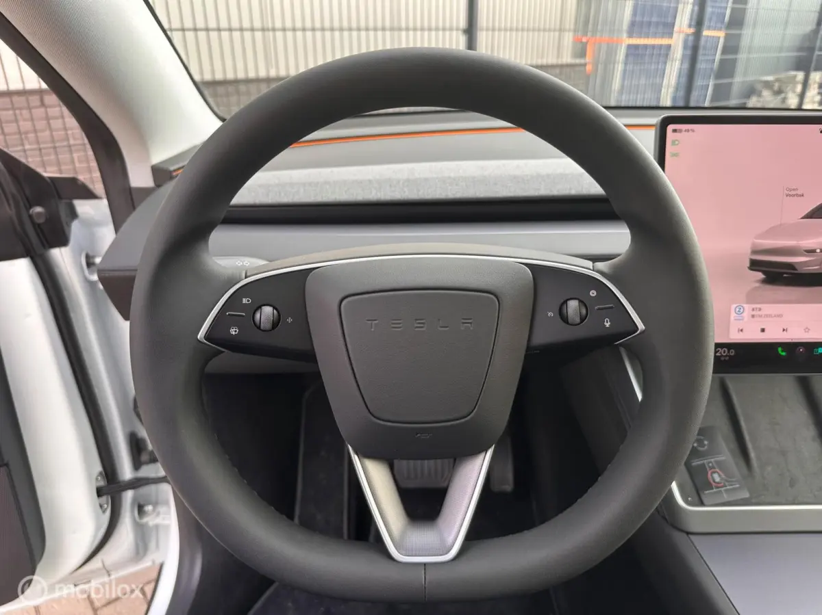 RWD 58 kWh | Premium Interior | FSD4 | Stoelverwarming en ventilatie | LFP Accu