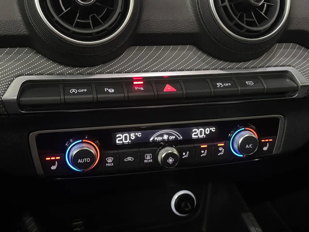 30 TFSI Sport S line Edition - Pano - Camera -