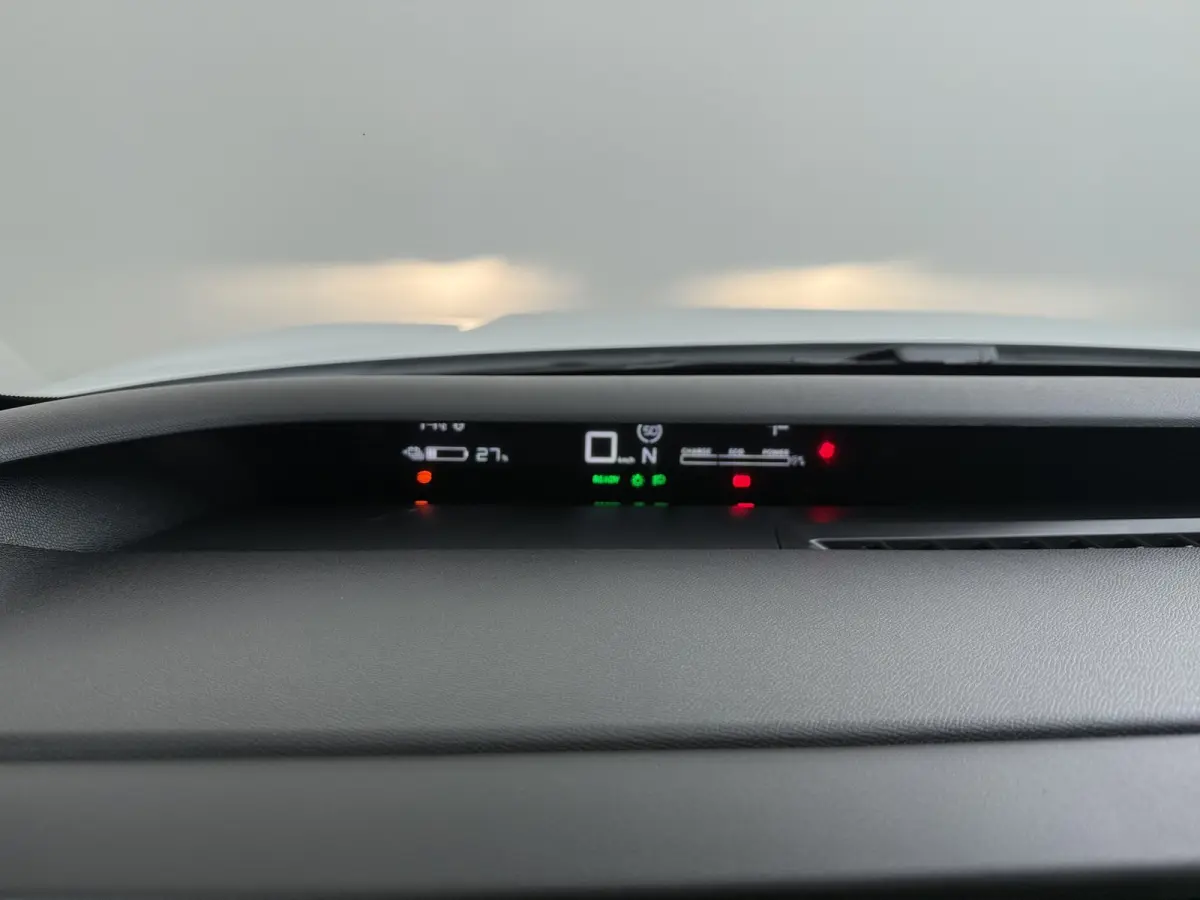 Tonic 113pk Comfort Range 44 kWh €3455,- korting ! | Carplay | Head-up display | Parkeersensor achter | Cruise Control