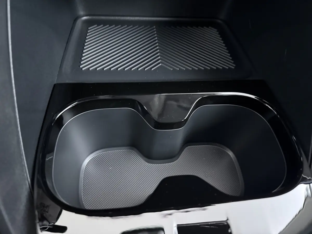 Tonic 113pk Comfort Range 44 kWh €3455,- korting ! | Carplay | Head-up display | Parkeersensor achter | Cruise Control