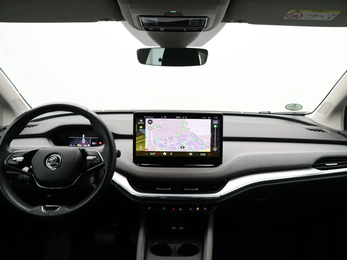 60 Sportline Business | LEDEREN BEKLEDING | 20 " LICHTMETALEN VELGEN | NAVIGATIE FULL MAP | APPLE/ANDROID CARPLAY | 12 MAANDEN BOVAG GARANTIE |