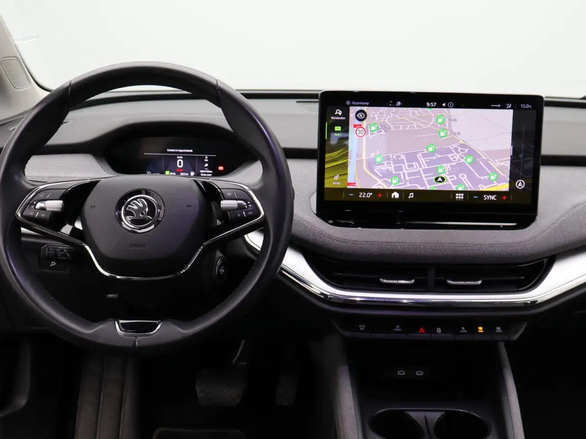 60 Sportline Business | LEDEREN BEKLEDING | 20 " LICHTMETALEN VELGEN | NAVIGATIE FULL MAP | APPLE/ANDROID CARPLAY | 12 MAANDEN BOVAG GARANTIE |