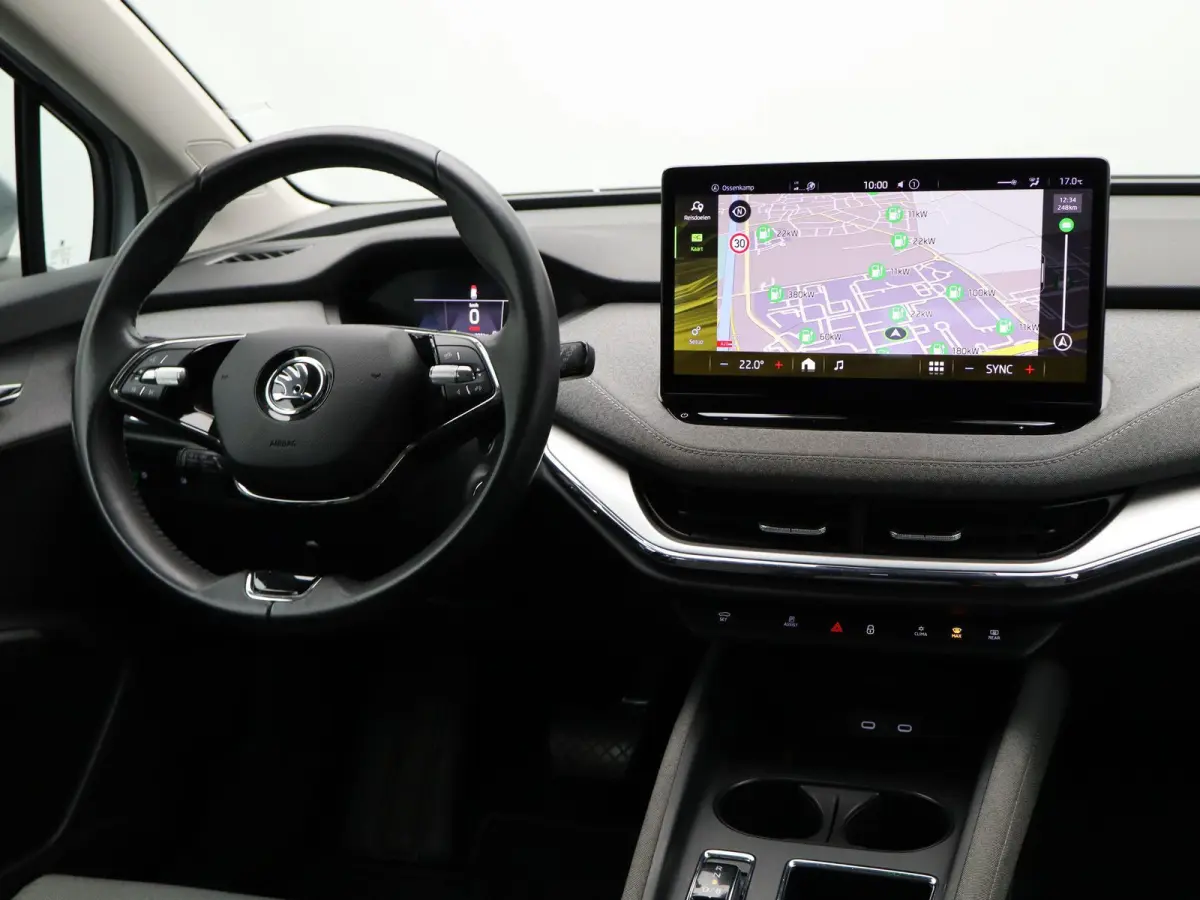 60 Sportline Business | LEDEREN BEKLEDING | 20 " LICHTMETALEN VELGEN | NAVIGATIE FULL MAP | APPLE/ANDROID CARPLAY | 12 MAANDEN BOVAG GARANTIE |