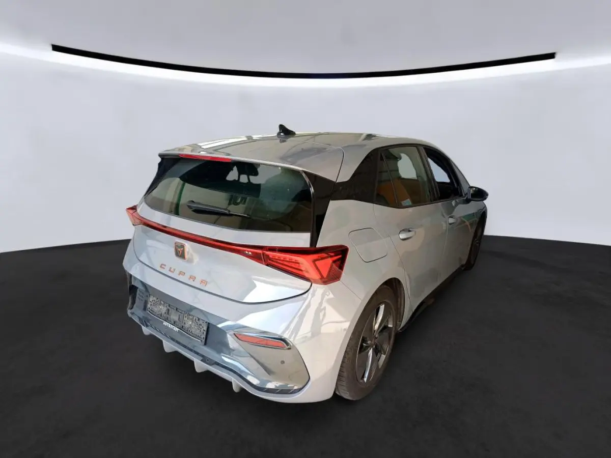 Business 62 kWh