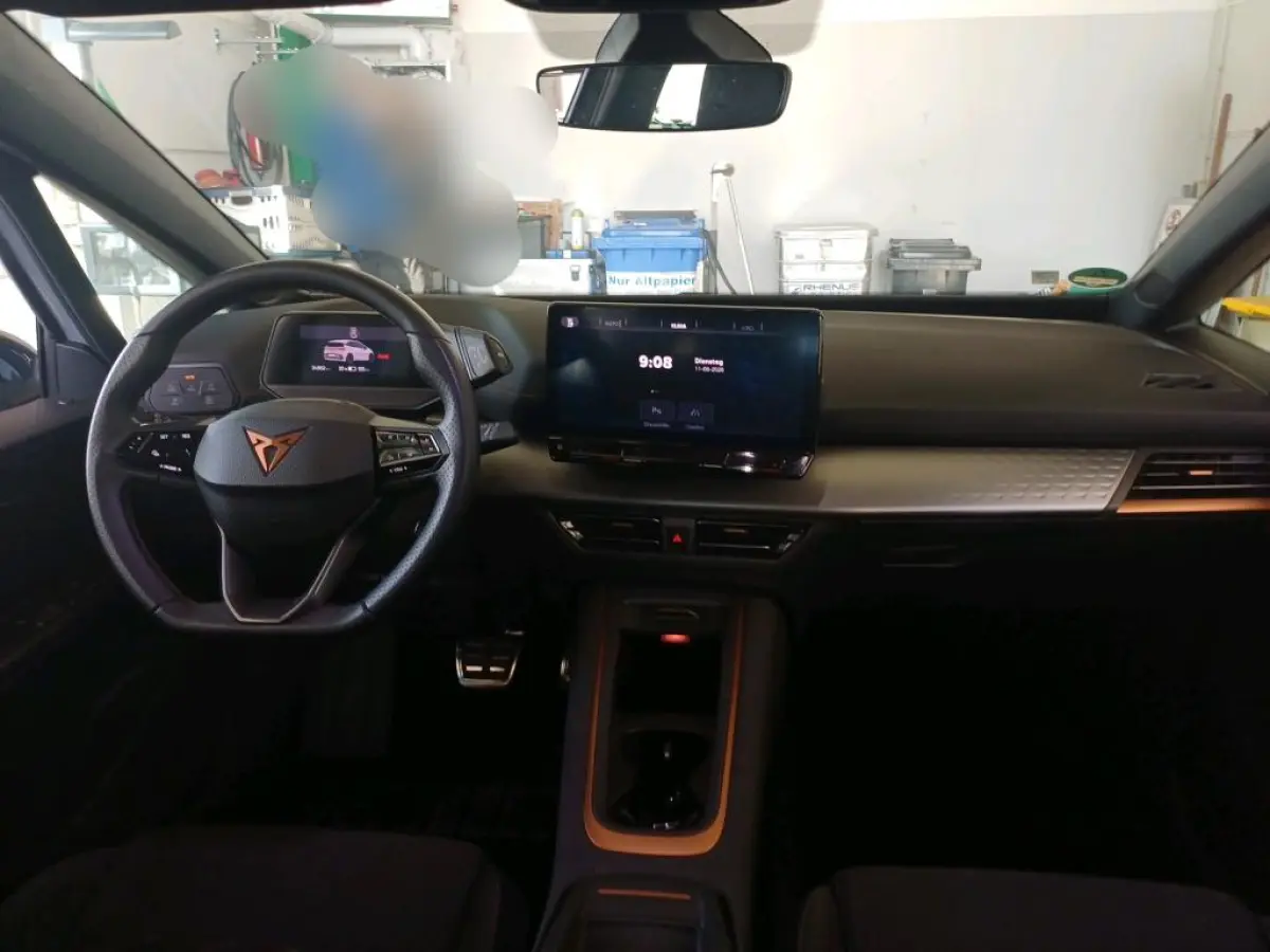 Business 62 kWh